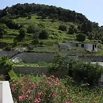 And By The Sea - Donja, Rab - 2001 Gostinjska kuća 3*