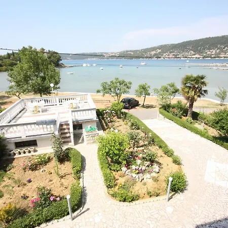 Penzion And By The Sea - Donja, Rab - 2001